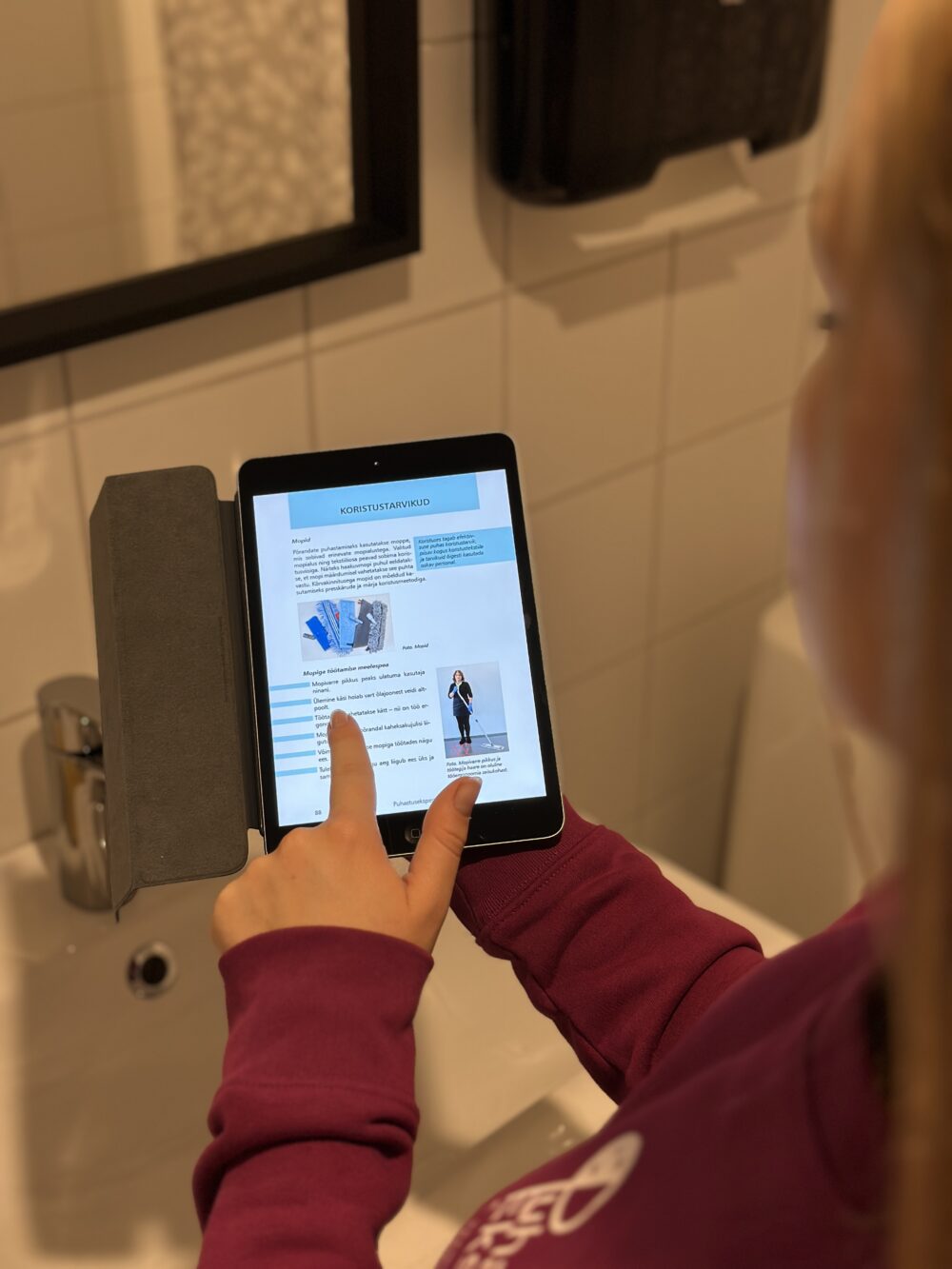 IMG_E5697 E-BOOK Cleaning Handbook