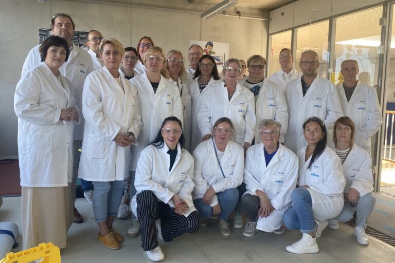 Õpirände osalejad Johannes Kiehl KG koolituskeskuses